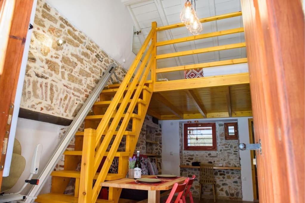 Lavrio Stone House 5 Min From The Centre/Port Apartment Luaran gambar