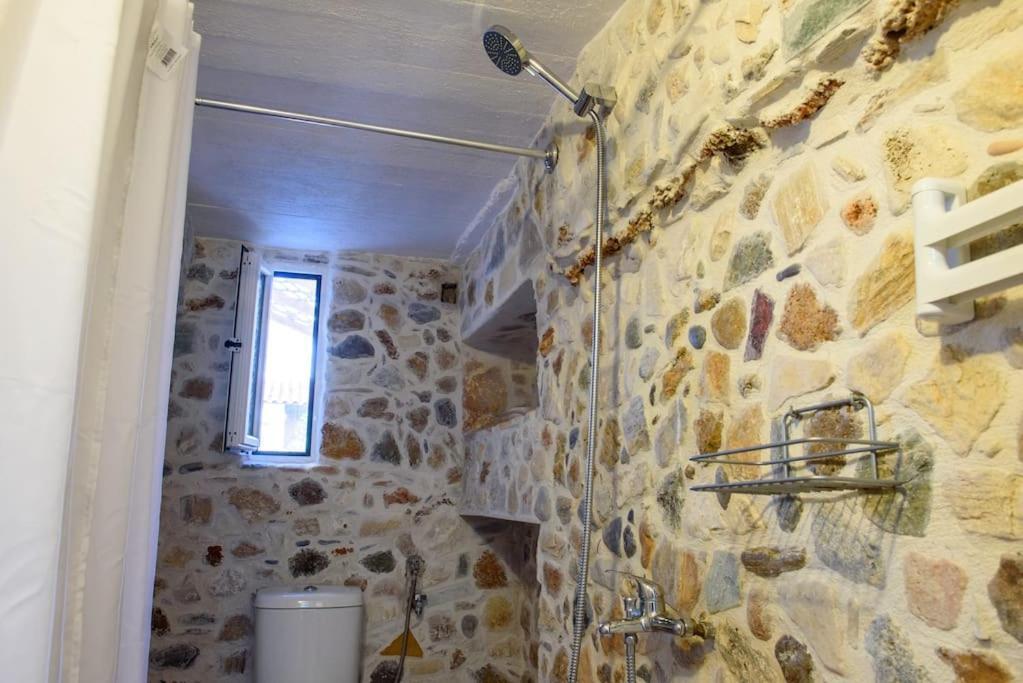 Lavrio Stone House 5 Min From The Centre/Port Apartment Luaran gambar